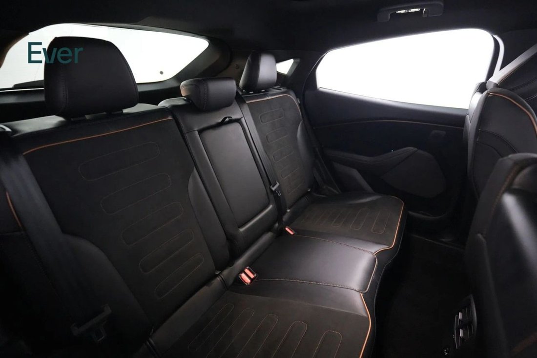 Suv in San Francisco, CA, United States 5 - 17989898