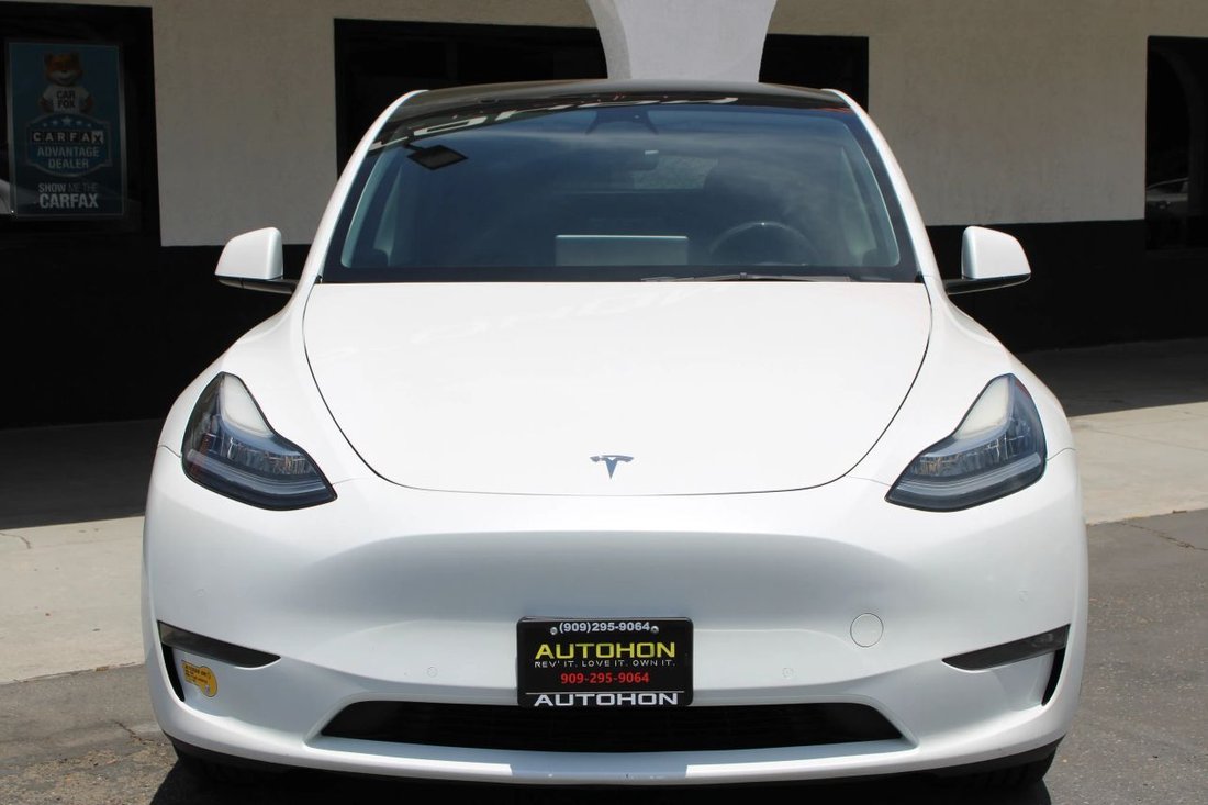Suv in Fontana, CA, United States 2 - 18083627