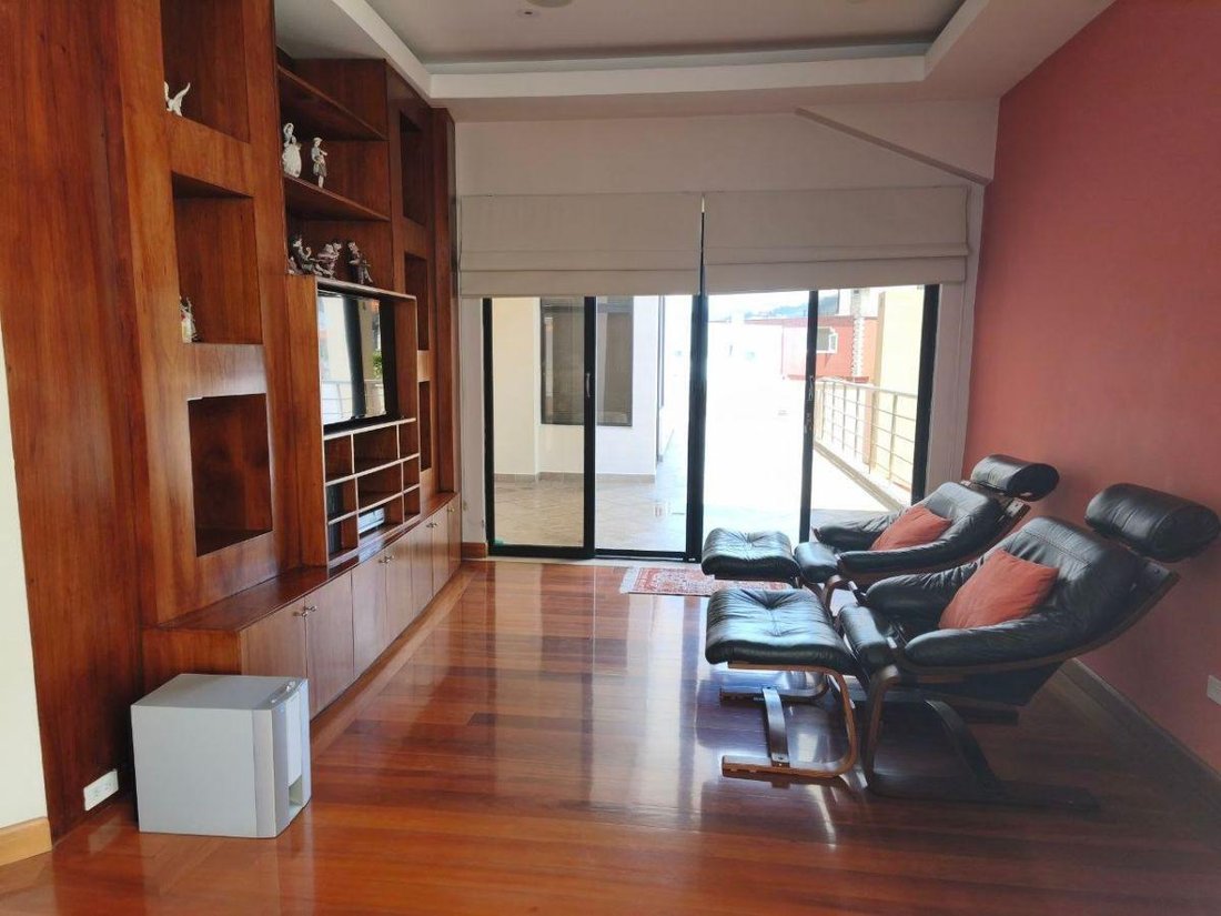 House in Quito, Pichincha, Ecuador 5 - 18082715