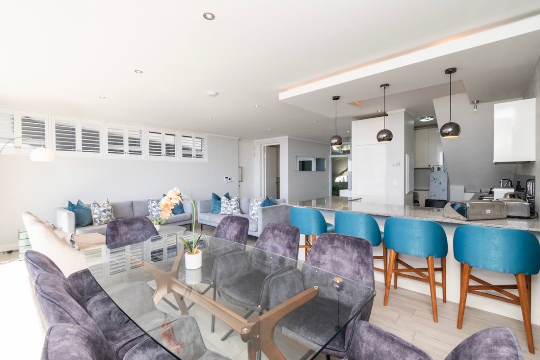 Apartment in Camps Bay, Cape Town, South Africa 4 - 14466546