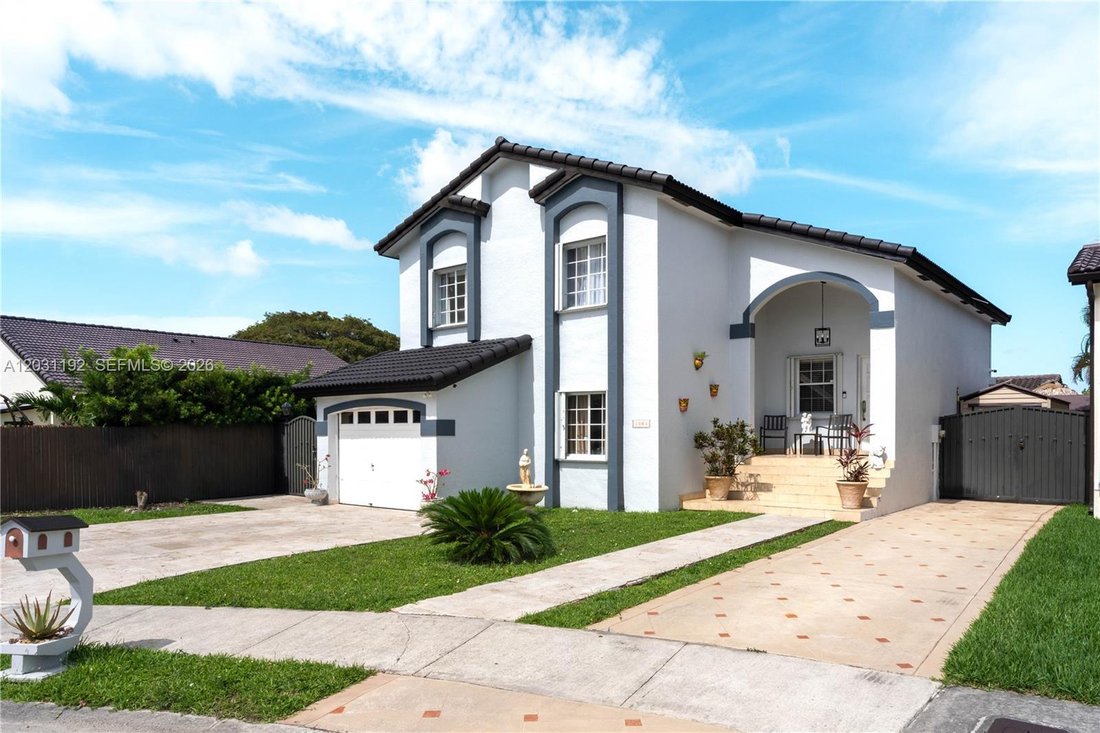 House in Miami, Florida, United States 1 - 18085612