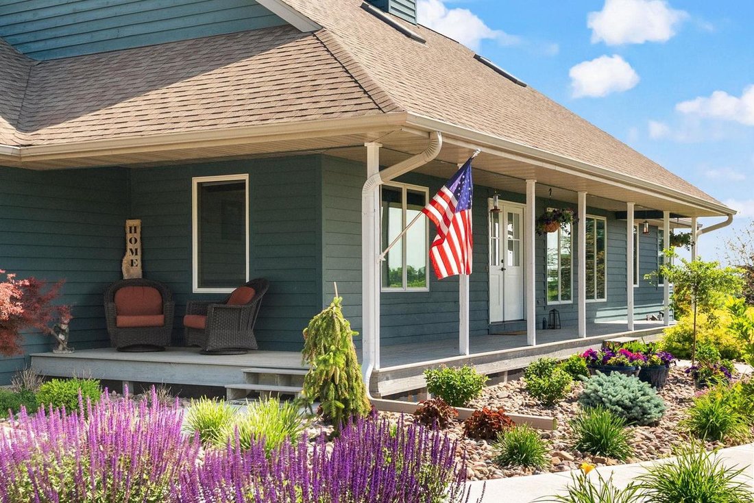 House in New Glarus, Wisconsin, United States 4 - 18081593