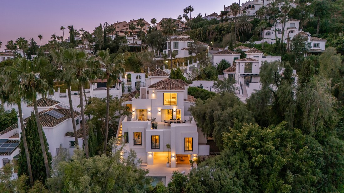 Villa in Nueva Andalucia, Marbella, Spain 1 - 18088755