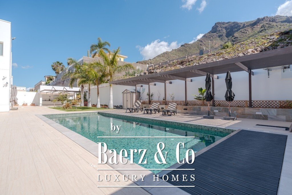 Villa in Adeje, Canary Islands, Spain 4 - 18081453