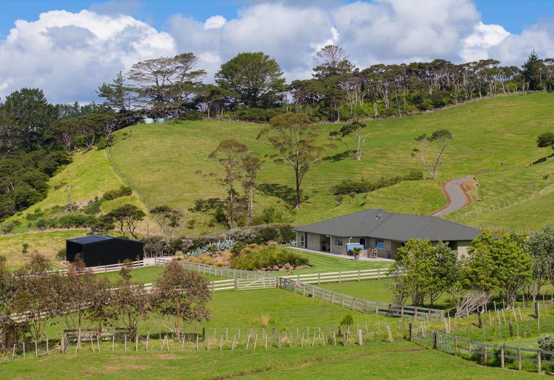 House in Waimauku, Auckland, New Zealand 1 - 15586892