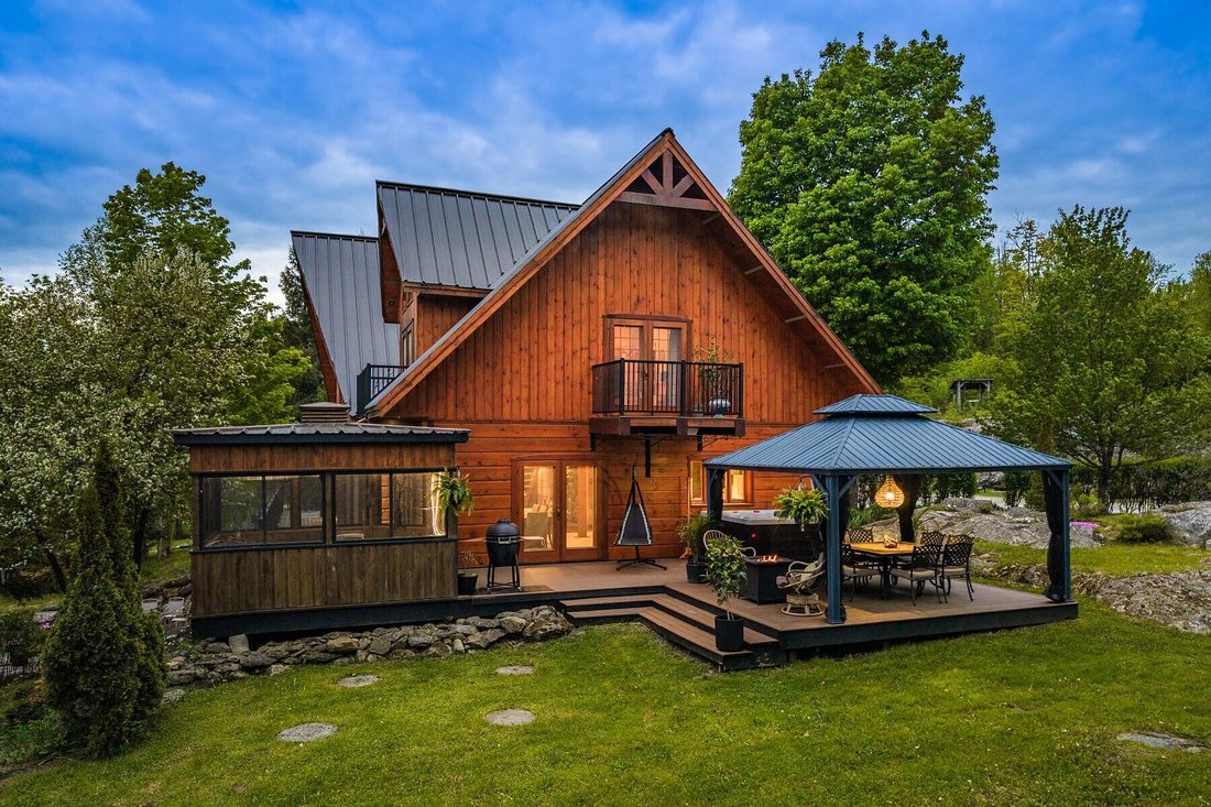 House in Bolton-Est, Quebec, Canada 4 - 18087227