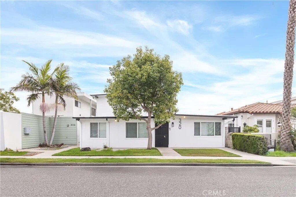 Seal Beach, California, United States 4 - 16742611