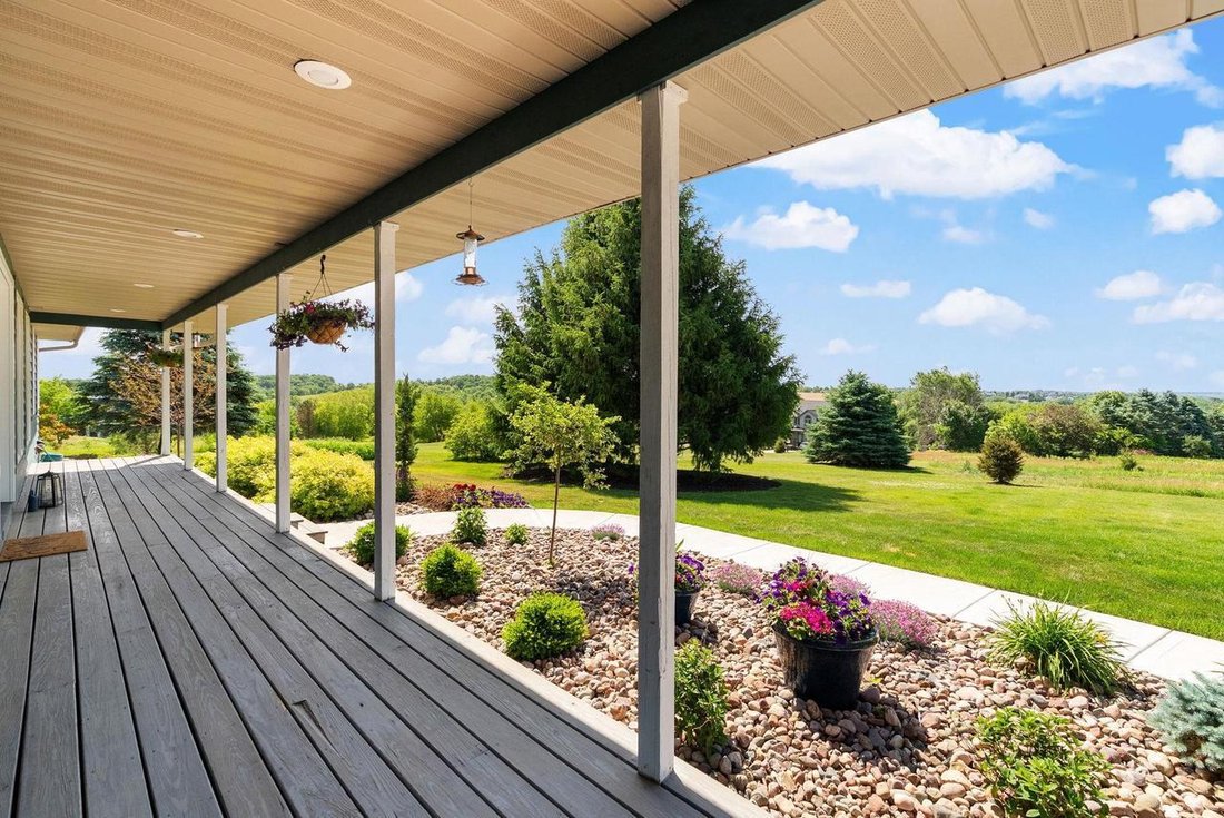 House in New Glarus, Wisconsin, United States 5 - 18081593