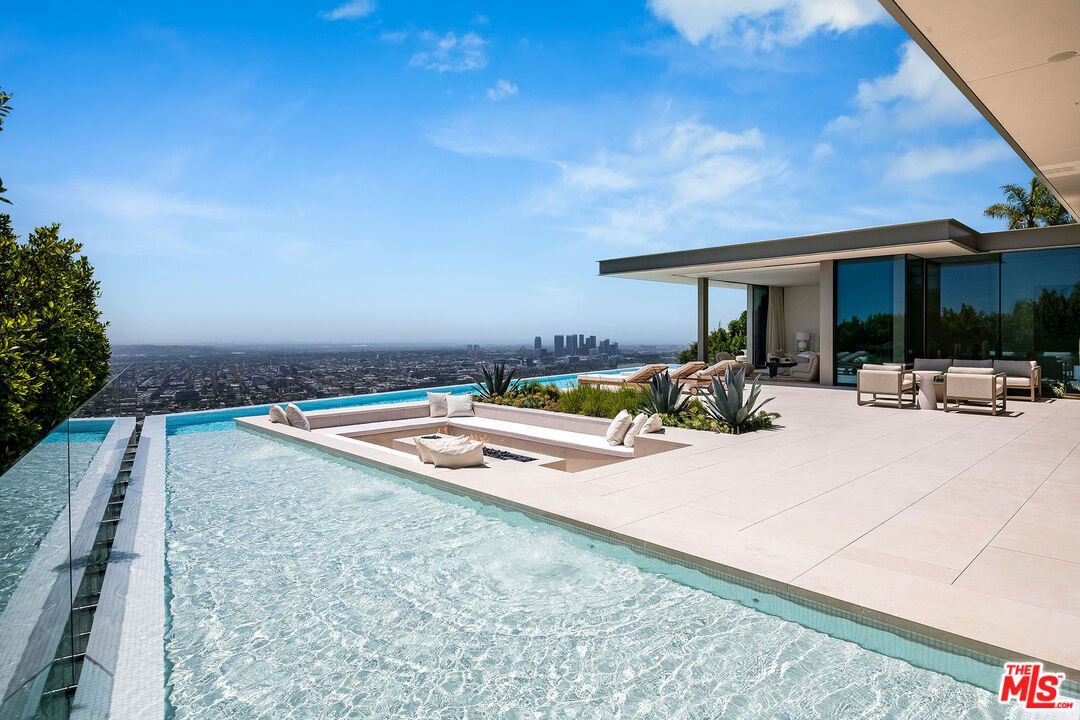 House in Los Angeles, California, United States 1 - 18083378
