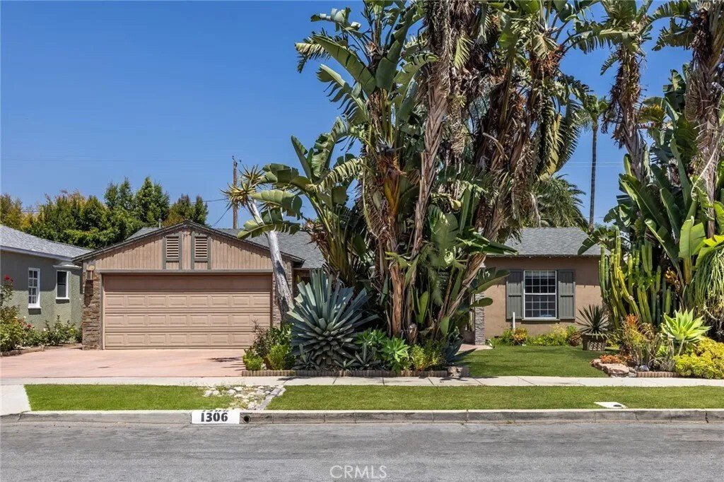 House in Burbank, California, United States 3 - 18081841