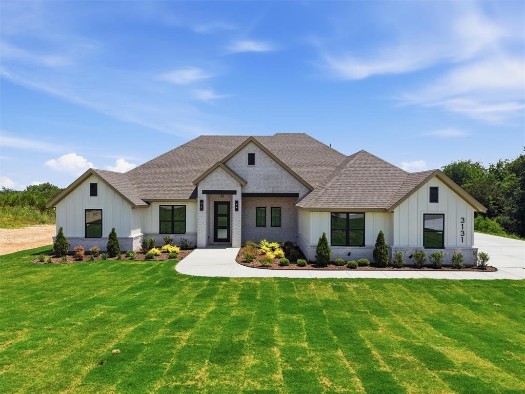 House in Weatherford, Texas, United States 4 - 18089700