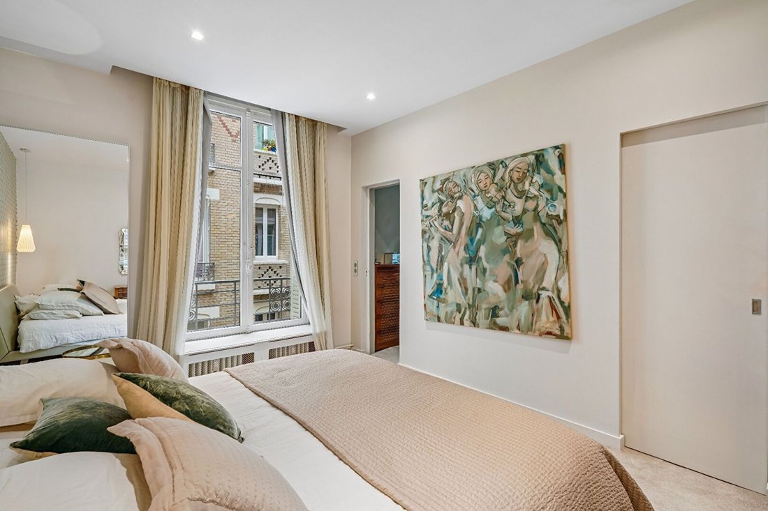 Apartment in Saint Philippe du Roule, Paris 8e Arrondissement, Paris 5 - 18082179