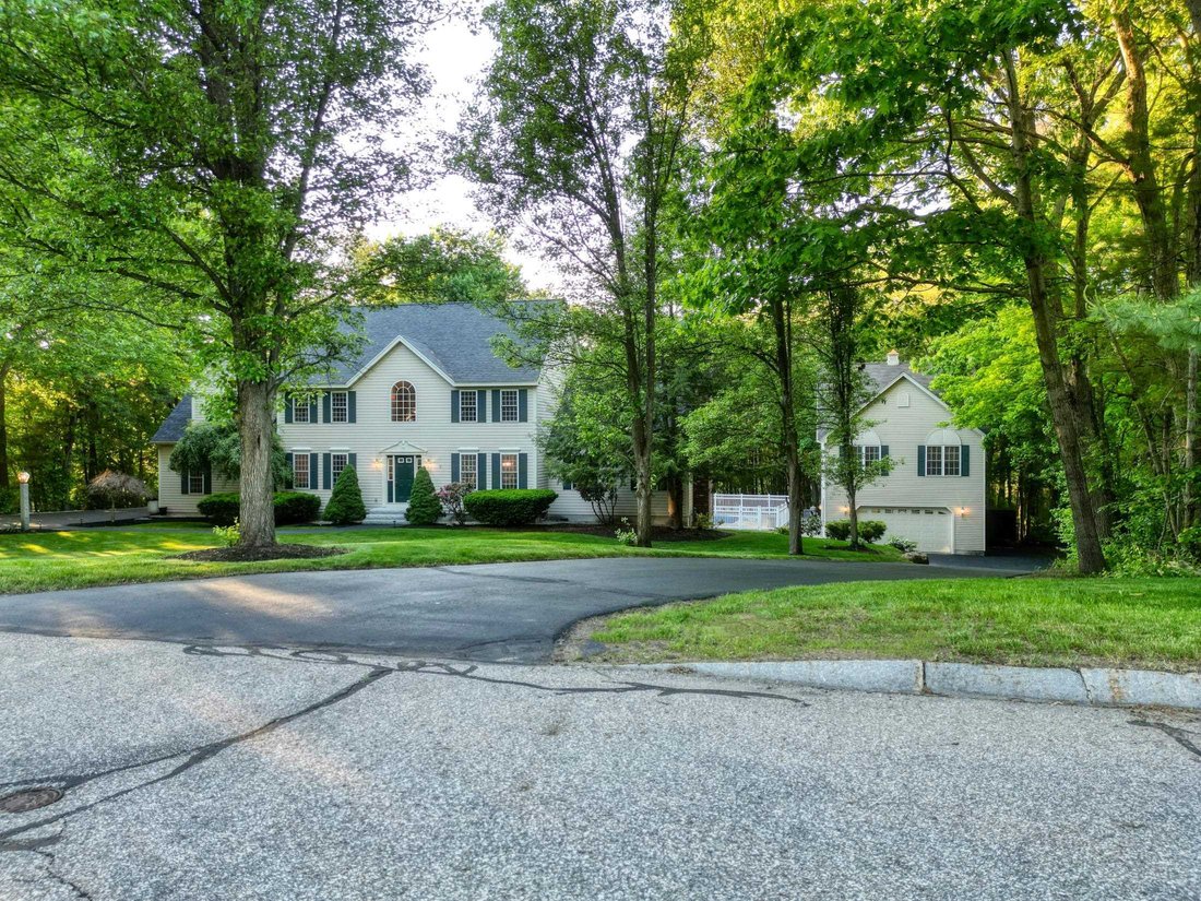 House in Hooksett, New Hampshire, United States 1 - 18082408