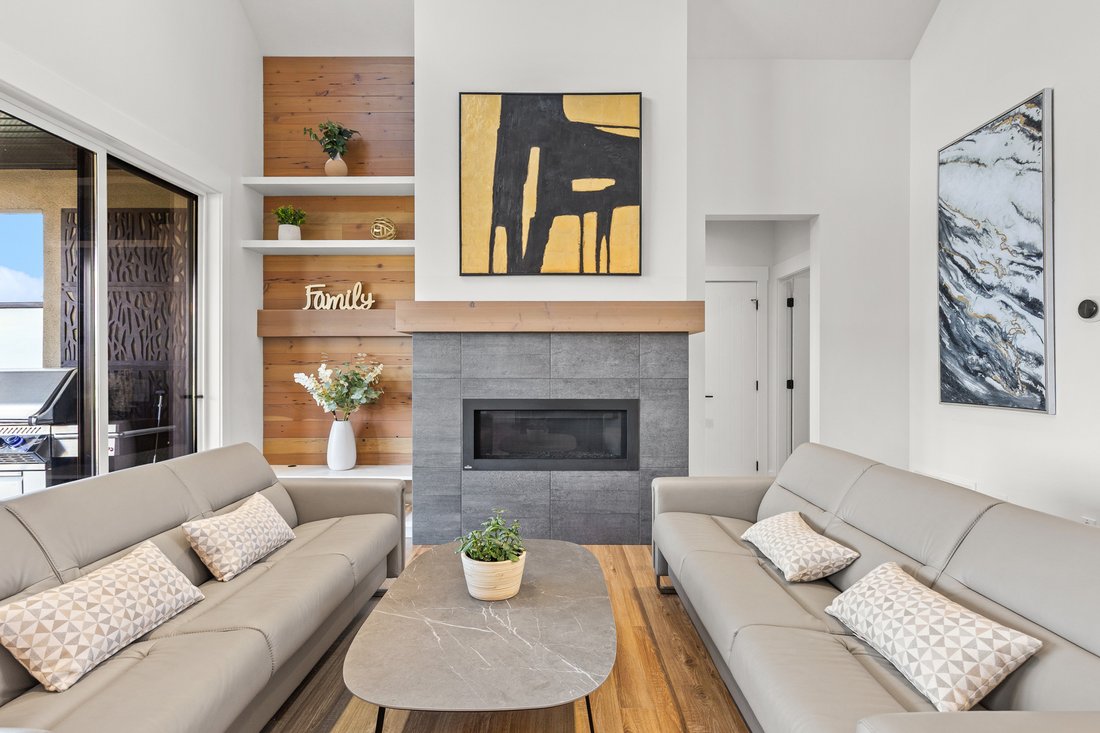 House in Vernon, British Columbia, Canada 4 - 17708350