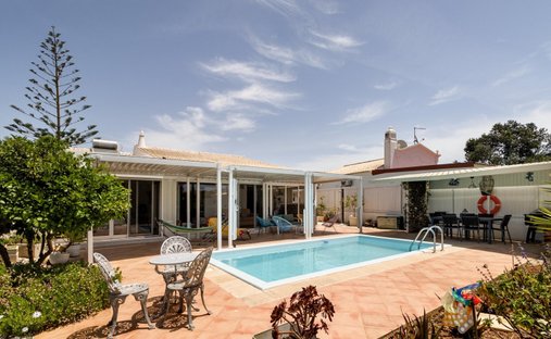 House in Olhos de Agua, Algarve, Portugal 1
