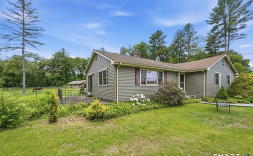 House in Thompson, Connecticut, United States 1