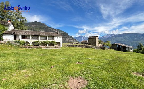 Casa a Champdepraz, Valle d'Aosta, Italia 1