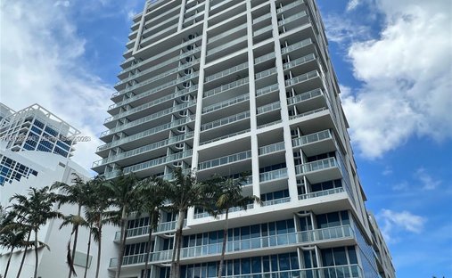 Condo in Miami Beach, Florida, United States 1