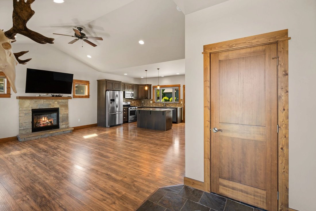 House in Bozeman, Montana, United States 3 - 18082808