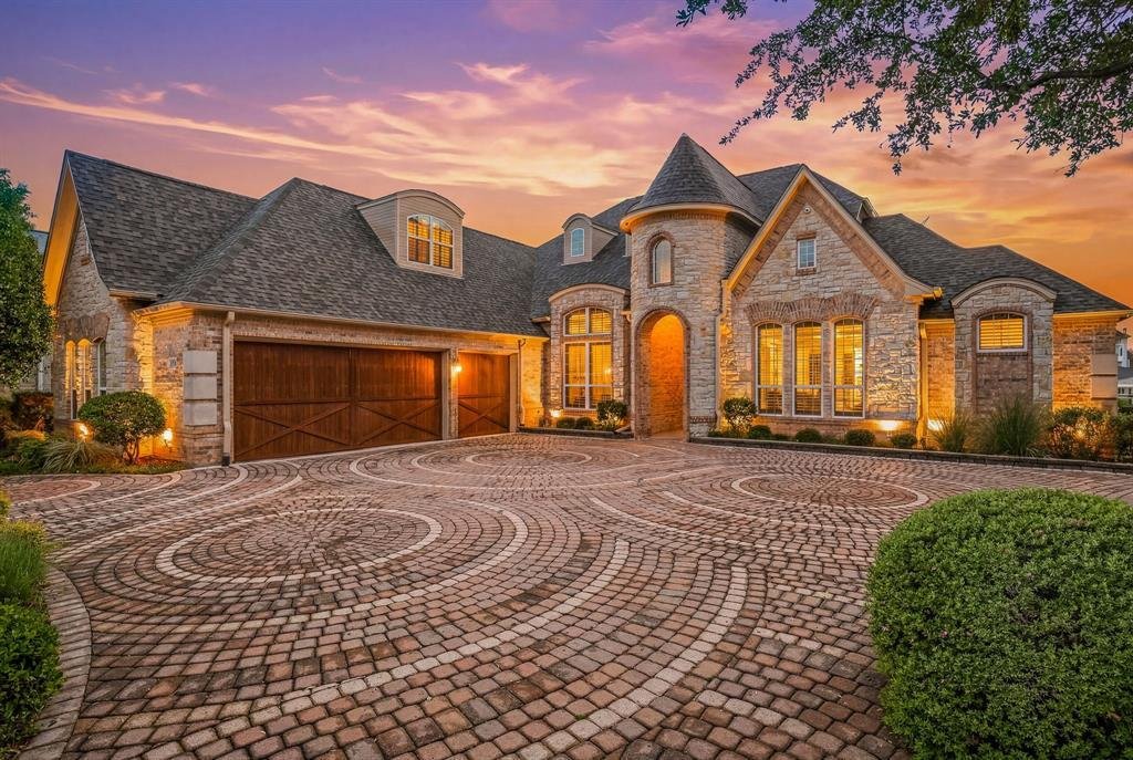 House in Granbury, Texas, United States 1 - 18082043