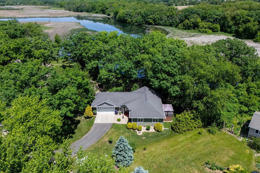 House in Stoughton, Wisconsin, United States 2 - 18086363