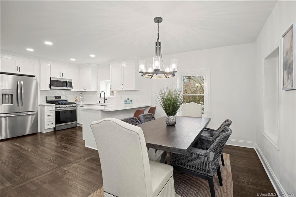 House in Trumbull, Connecticut, United States 5 - 18081452