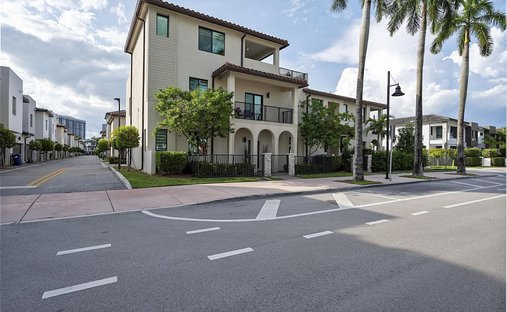 House in Miami Springs, Florida, United States 1