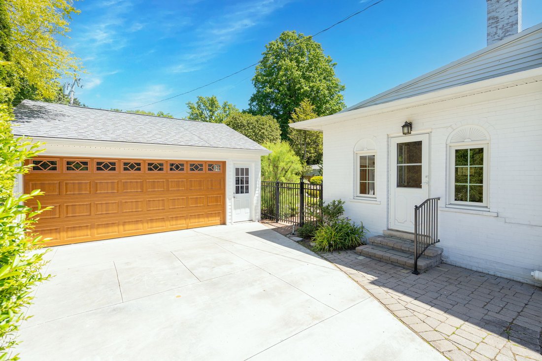 House in Grosse Pointe Shores, Michigan, United States 3 - 18082876