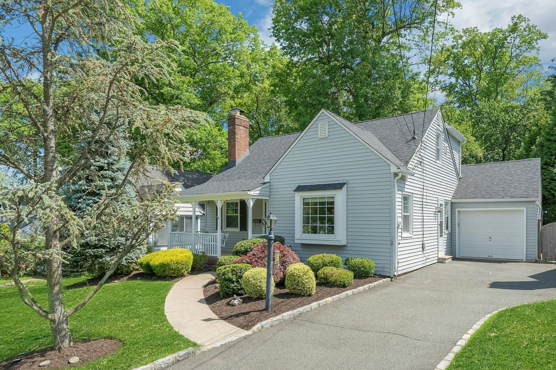 Townhouse in West Orange, New Jersey, United States 2 - 18084916