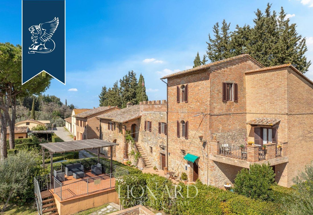 Villa in San Gimignano, Tuscany, Italy 5 - 18087479