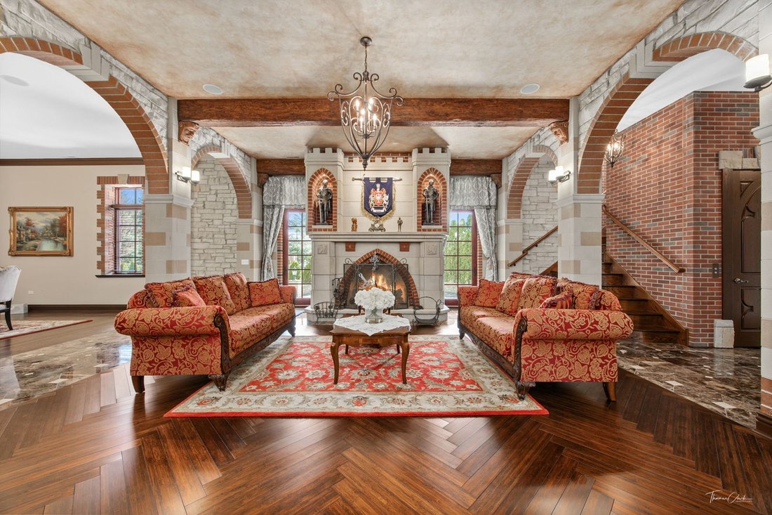 House in Oak Brook, Illinois, United States 5 - 18086186