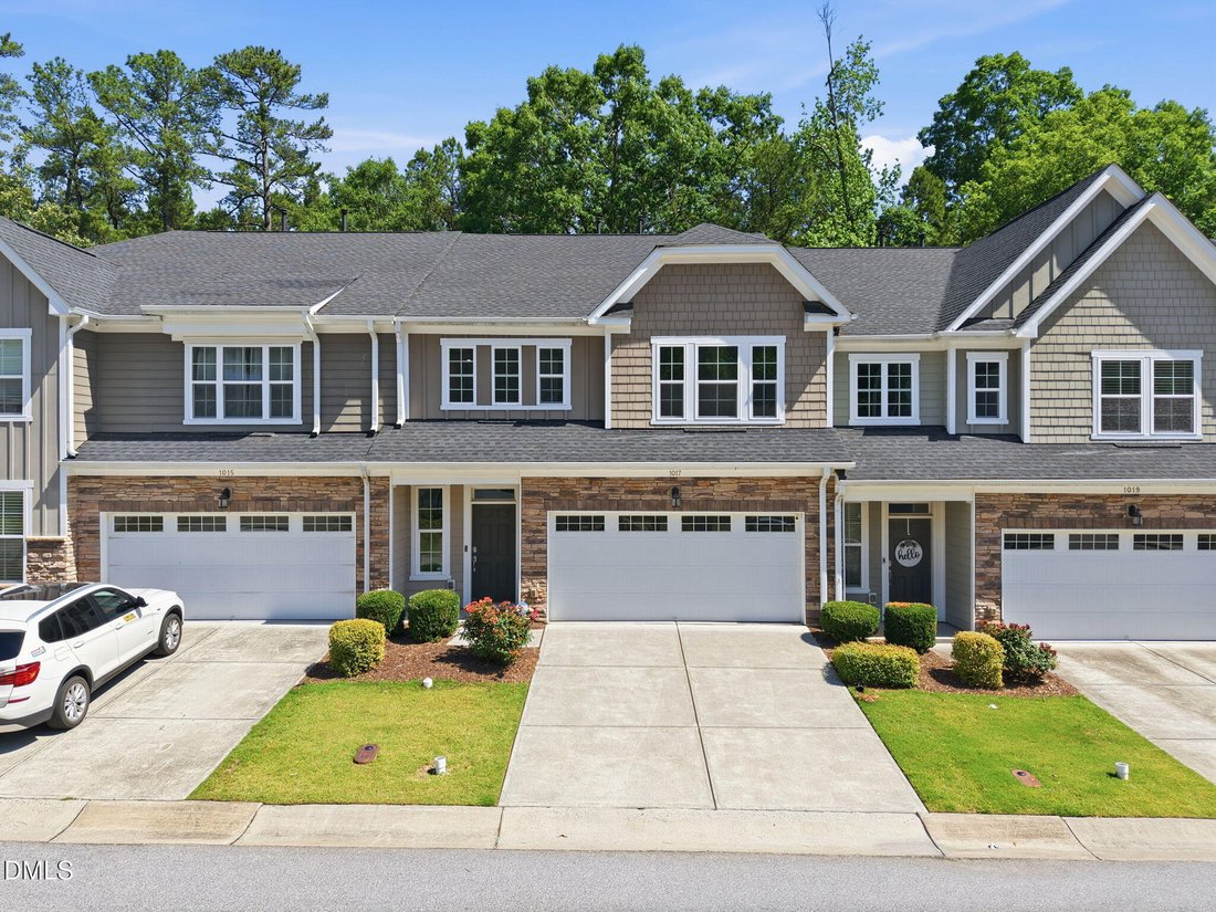 Townhouse in Cary, North Carolina, United States 1 - 18081303