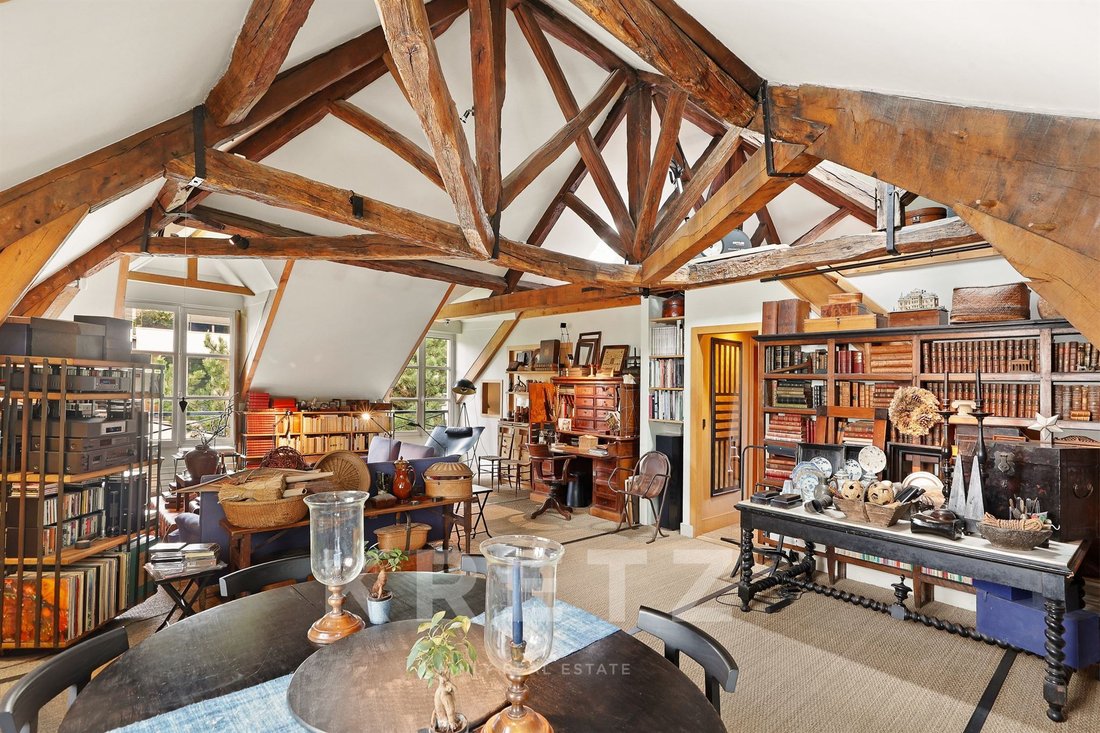 Apartment in Saint James-Général Koenig, Neuilly-sur-Seine, France 1 - 18083130