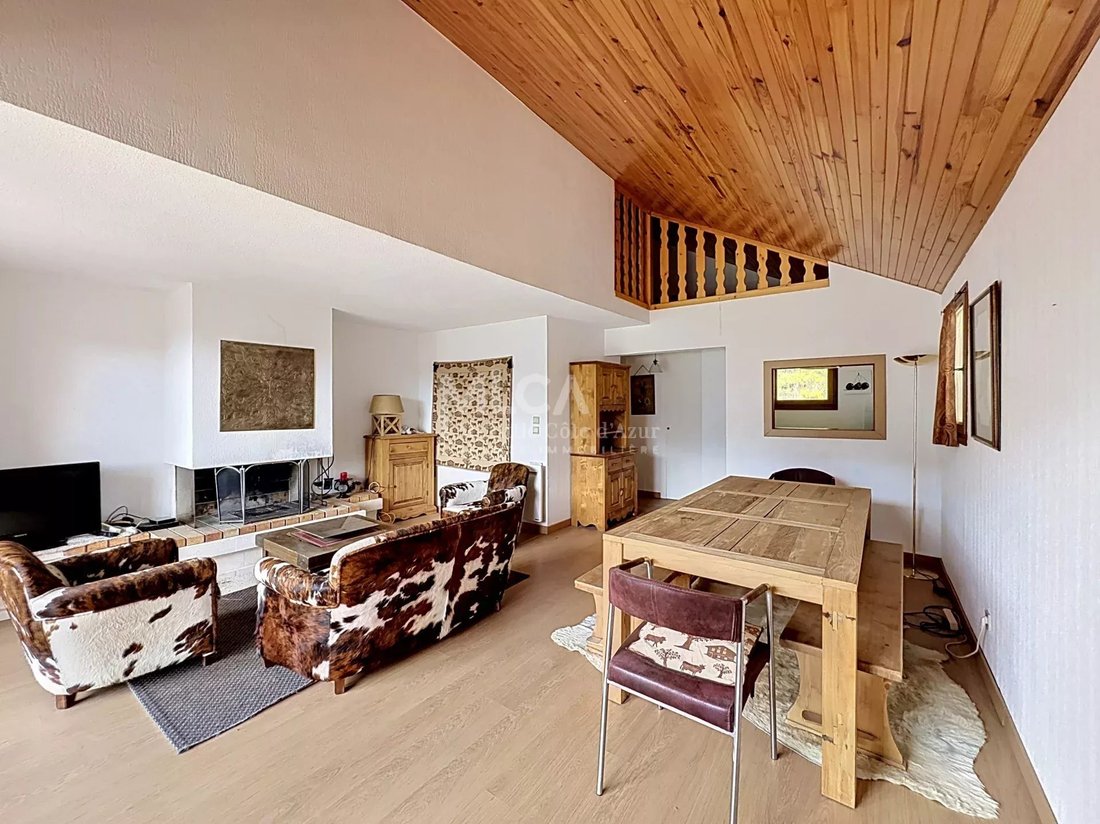 Apartment in Saint-Etienne-de-Tinée, Provence-Alpes-Côte d'Azur, France 4 - 15049512