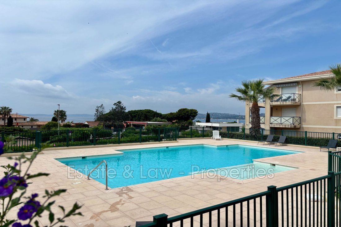 Apartment in Les Issambres, Roquebrune-sur-Argens, France 1 - 18083321