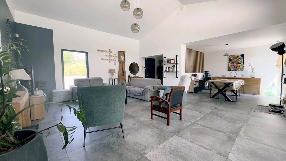 Villa in Rognes, Provence-Alpes-Côte d'Azur, France 3 - 18084529