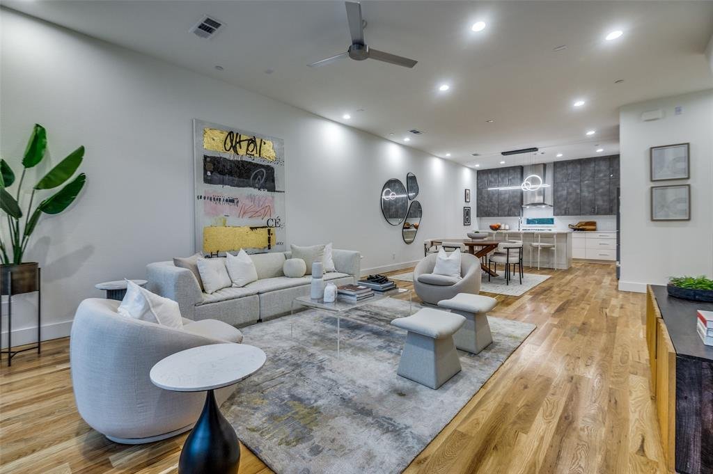 Townhouse in Addison, Texas, United States 5 - 18082029
