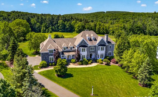 House in West Hartford, Connecticut, United States 1