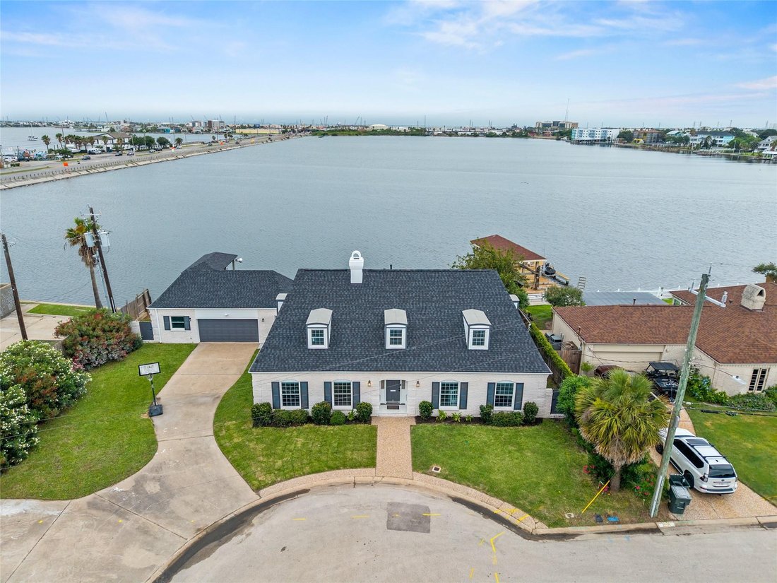 House in Galveston, Texas, United States 2 - 18089127