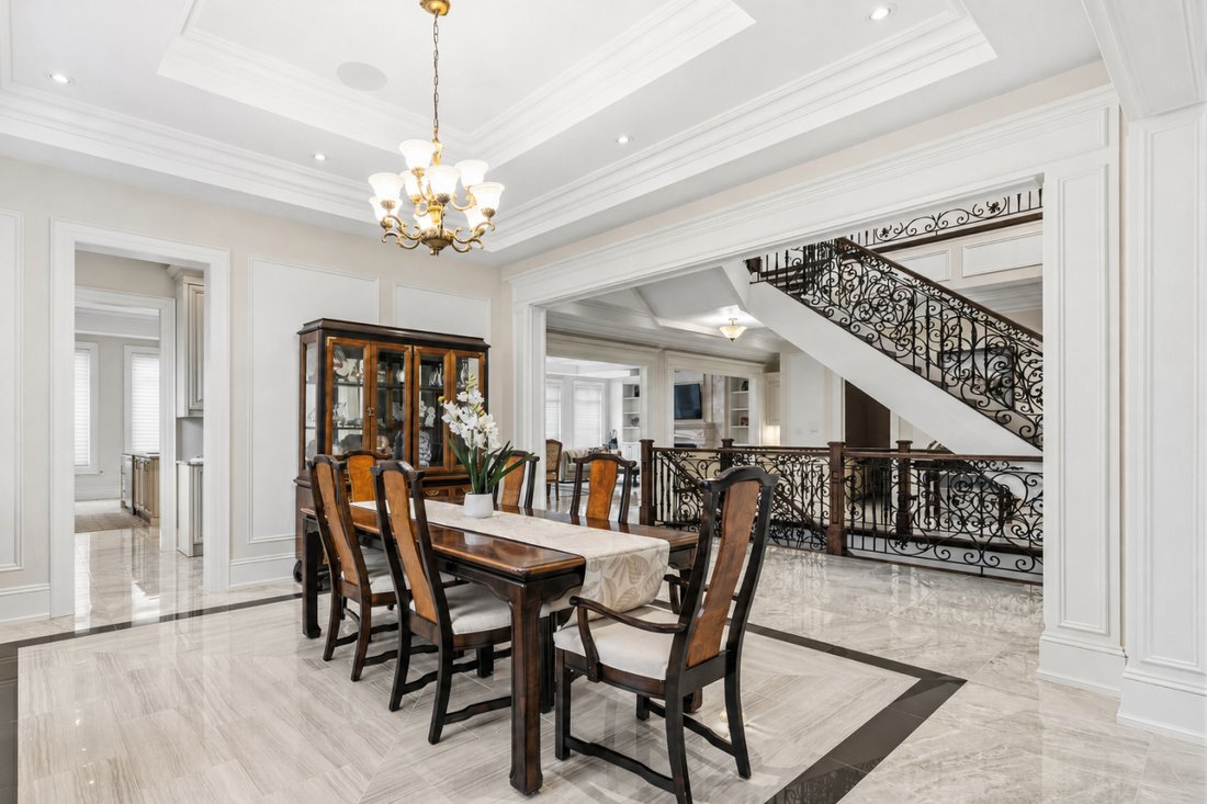 House in King City, Ontario, Canada 5 - 18089766