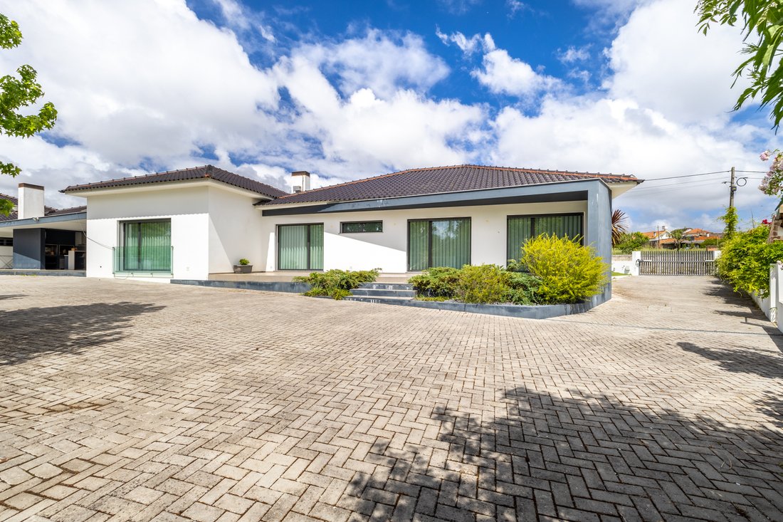 Villa in Amor, Leiria District, Portugal 2 - 18081290