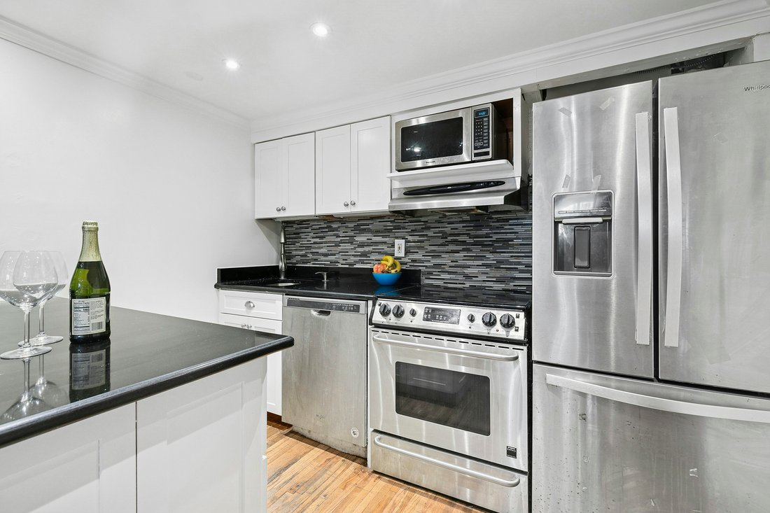 Co Op in New York, New York, United States 4 - 16748335