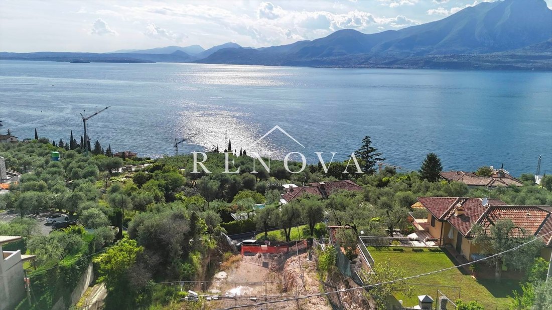 Villa in Torri del Benaco, Veneto, Italy 2 - 18076773