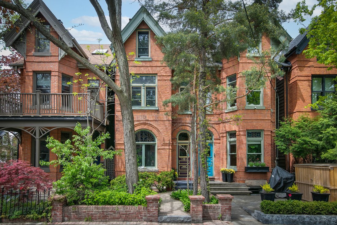 House in Toronto, Ontario, Canada 1 - 18080875