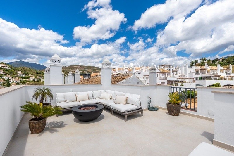 Apartment in Puerto Banus, Marbella, Spain 1 - 18086433