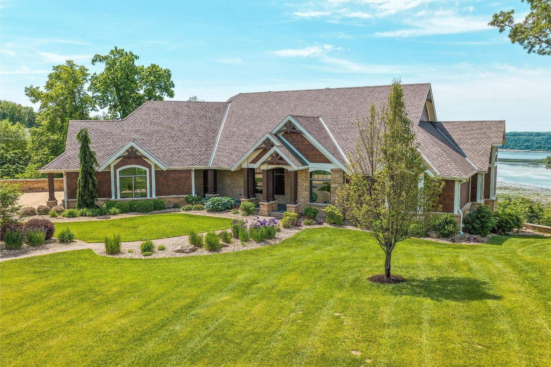 House in Hazel Green, Wisconsin, United States 3 - 18081470