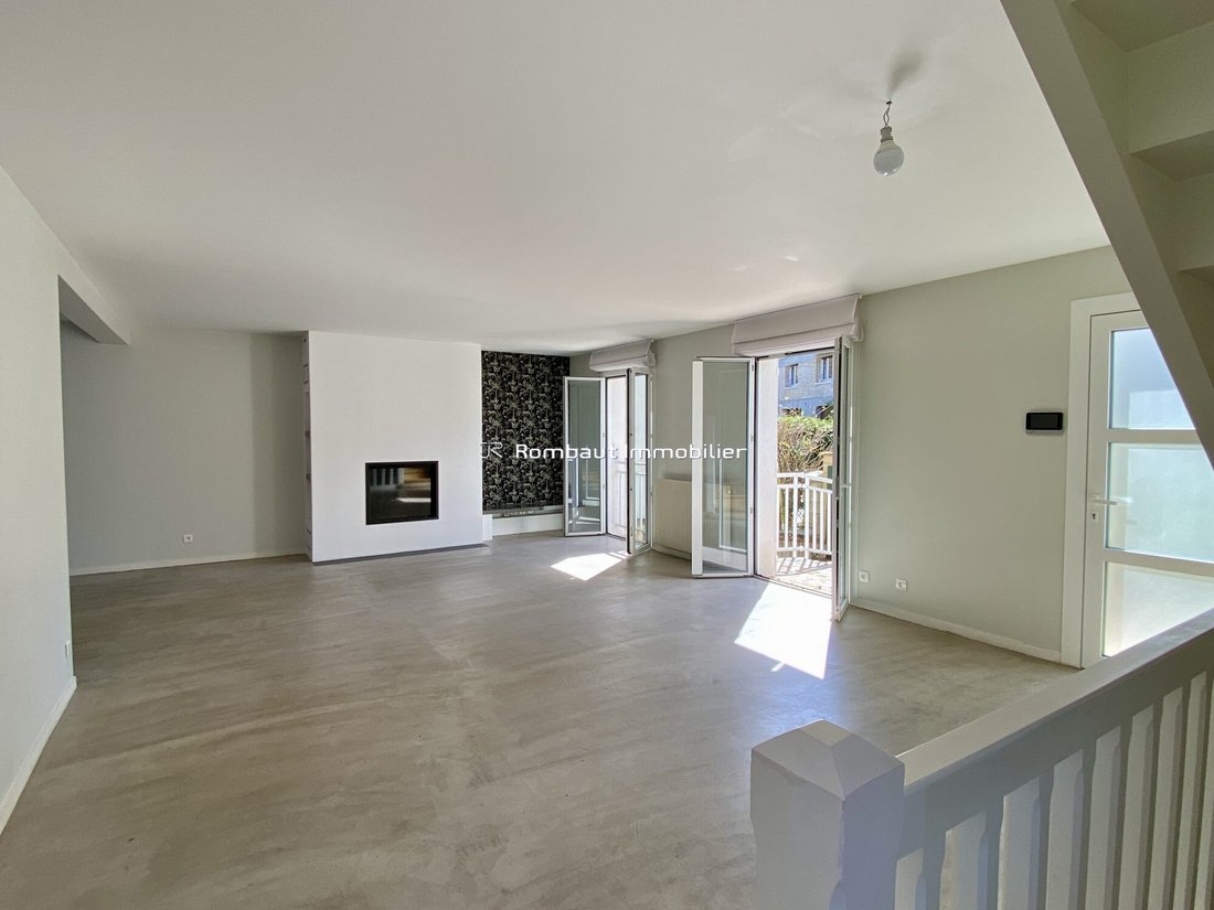 House in Bourg-La Feuillaume Nord, La Celle-Saint-Cloud, France 2 - 18088335