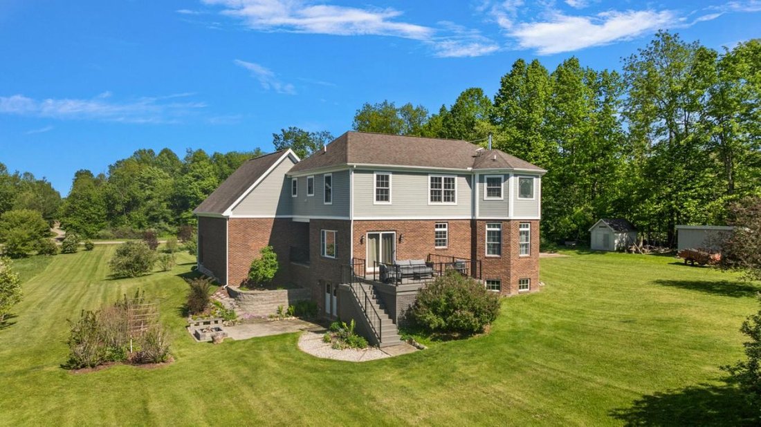 House in Metamora, Michigan, United States 2 - 17641506