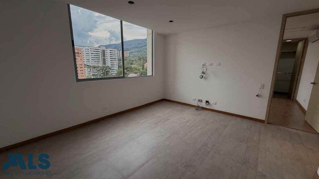 Apartment in Envigado, Antioquia, Colombia 2 - 18089159