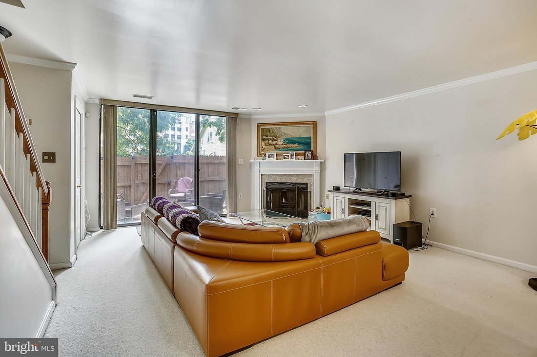 Townhouse in Arlington, Virginia, United States 5 - 18087448